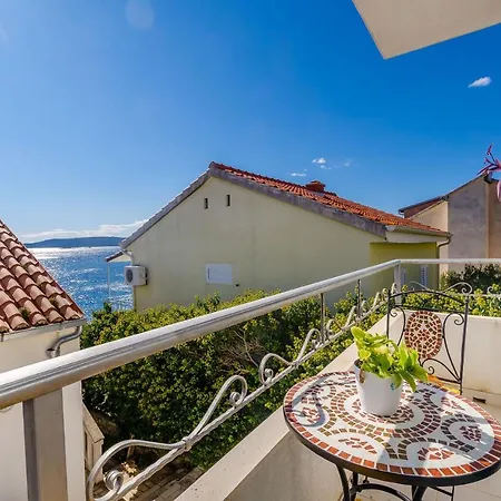 Zdenka Apartment Donji Okrug (Ciovo)